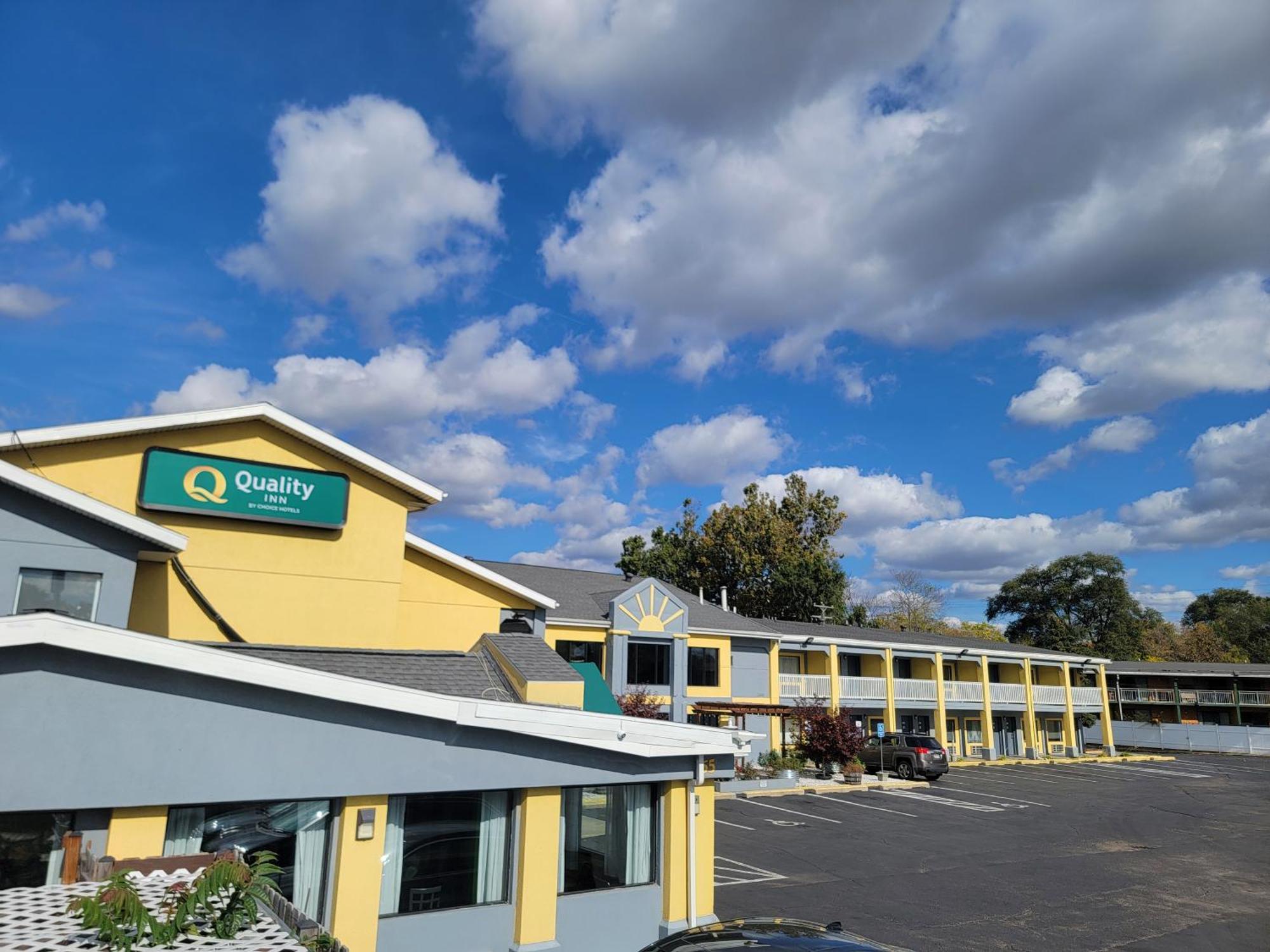 Quality Inn Grand Rapids Near Downtown Wyoming Exterior foto
